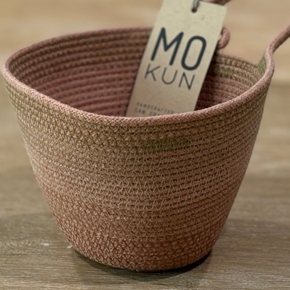 NWT MOKun Terracotta Medium Planter, Hand Dyed Handcrafted - Picture 2 of 10